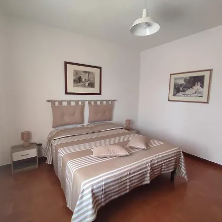 Sole&luna بيت للعطل سان تيودورو